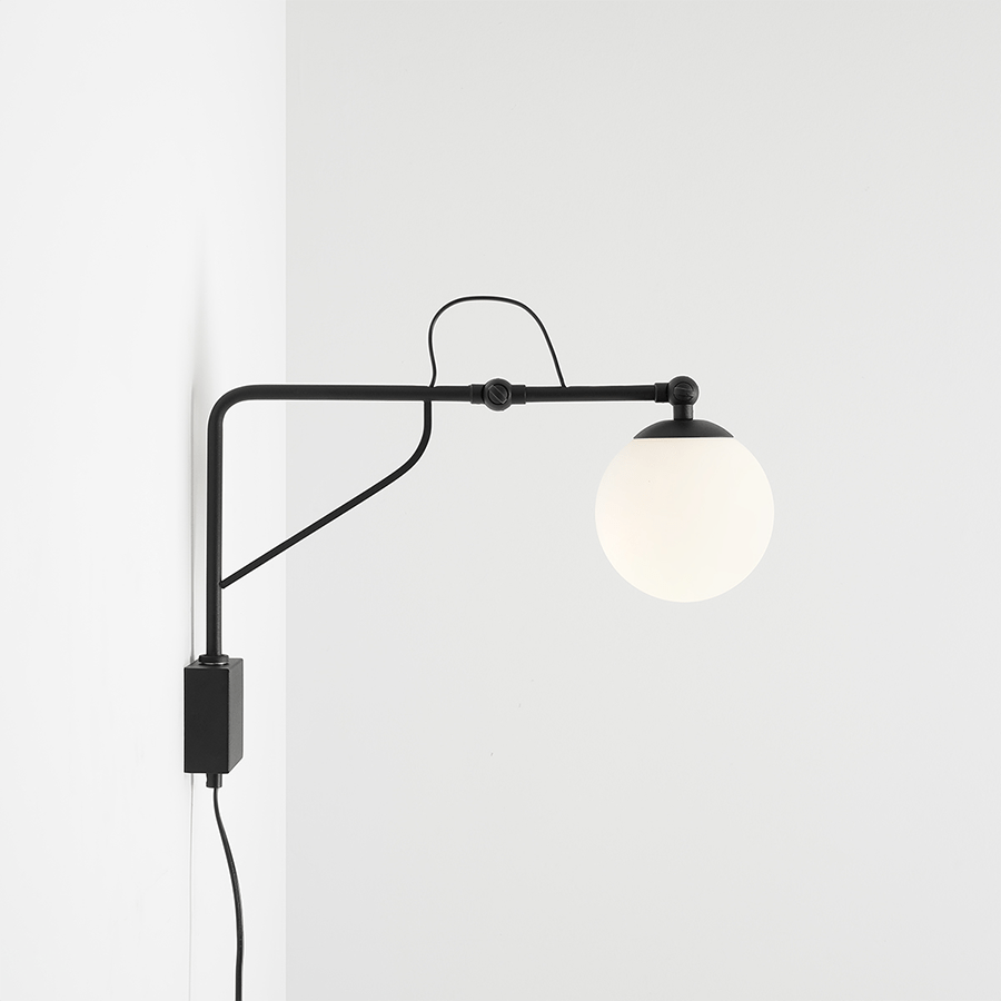 FUNCTIONAL ADJUSTABLE WALL ARM LIGHT BLACK - DYKE & DEAN
