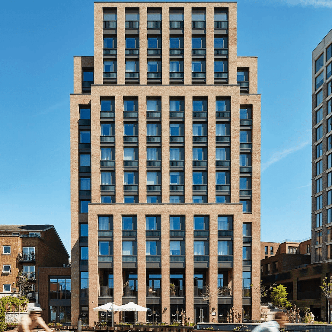 MASON & FIFTH WESTBOURNE PARK, LONDON | LIGHTING SUPPLY | PHOTOGRAPHY BY ADAM FIRMAN - DYKE & DEAN