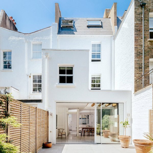 NOTTING HILL HOUSE | BATHROOM LIGHTING BY DYKE  DEAN | DESIGN BY STUDIO VAREY ARCHITECTS | PHOTOGRAPHY BY TARAN WILKHU - DYKE & DEAN