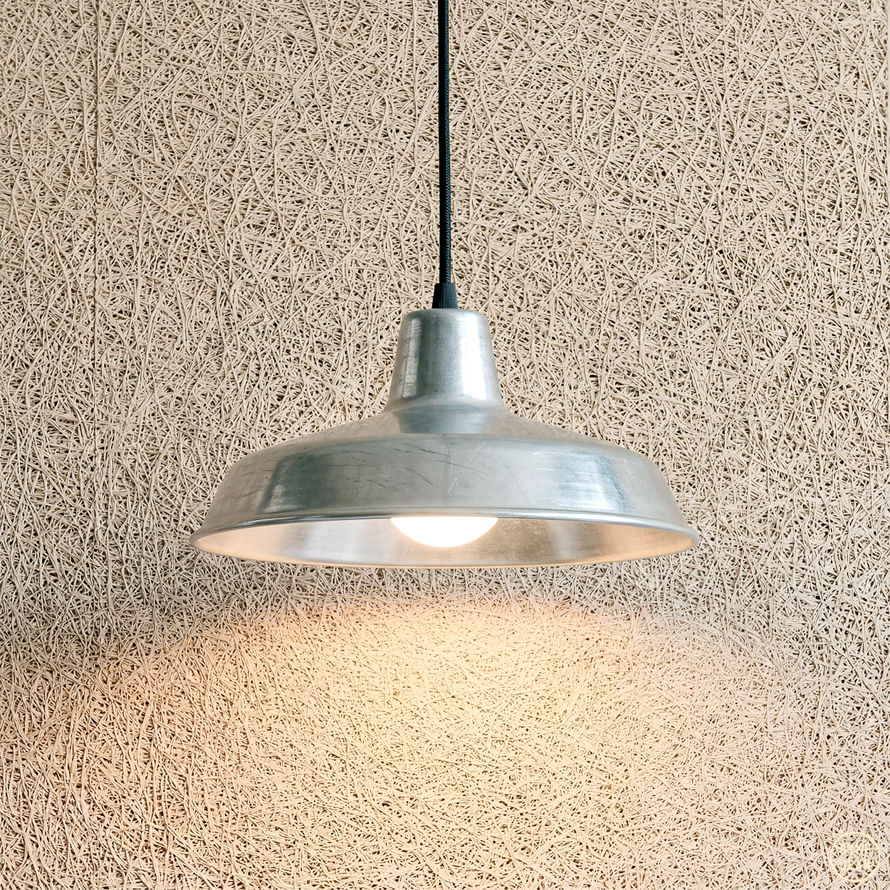 DYKE & DEAN SMALL PENDANT LAMPSHADE RAW METAL E27 BULB HOLDER