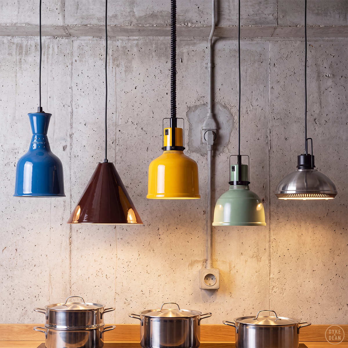 Stay hot heat lamp pendant focus MO retractable cord colour