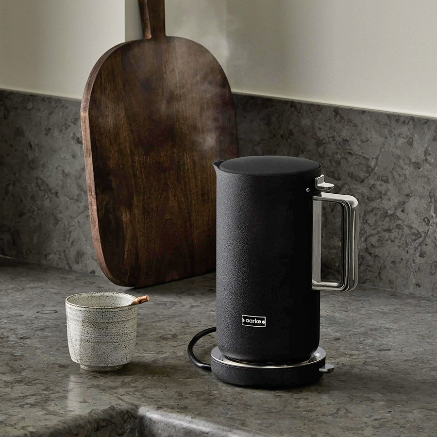 AARKE MATTE BLACK KETTLE