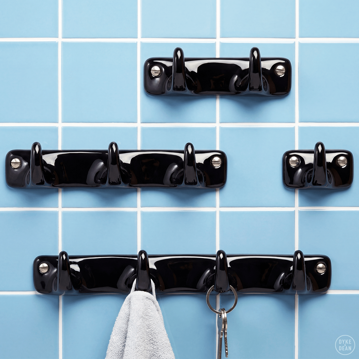 BLACK PORCELAIN HOOK 2 - DYKE & DEAN