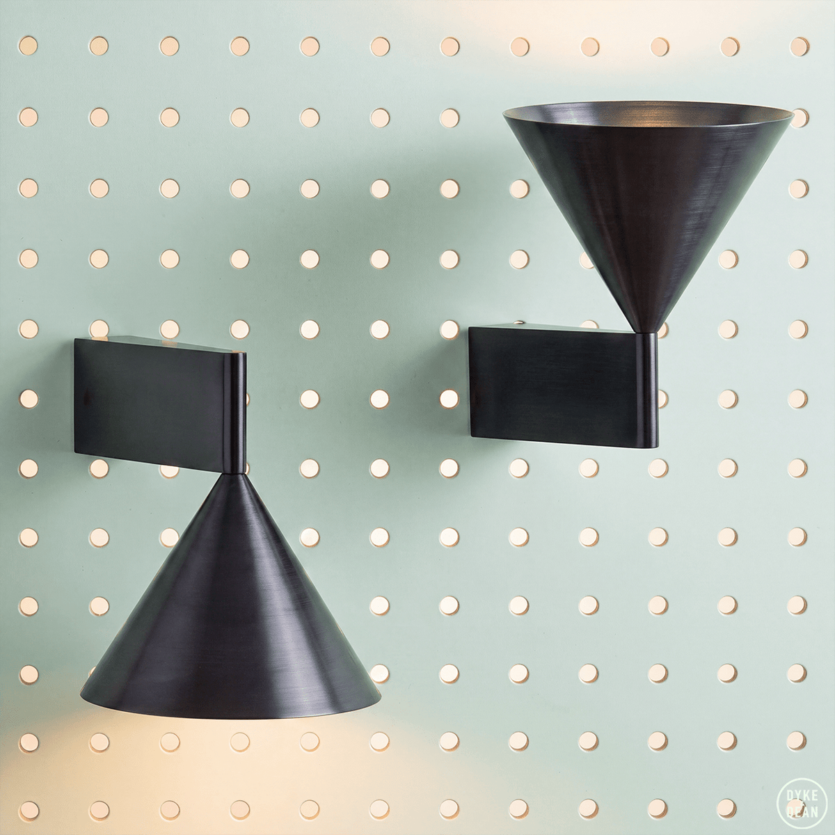 CONICAL UP DOWN WALL LIGHT BLACK ALUMINIUM - DYKE & DEAN