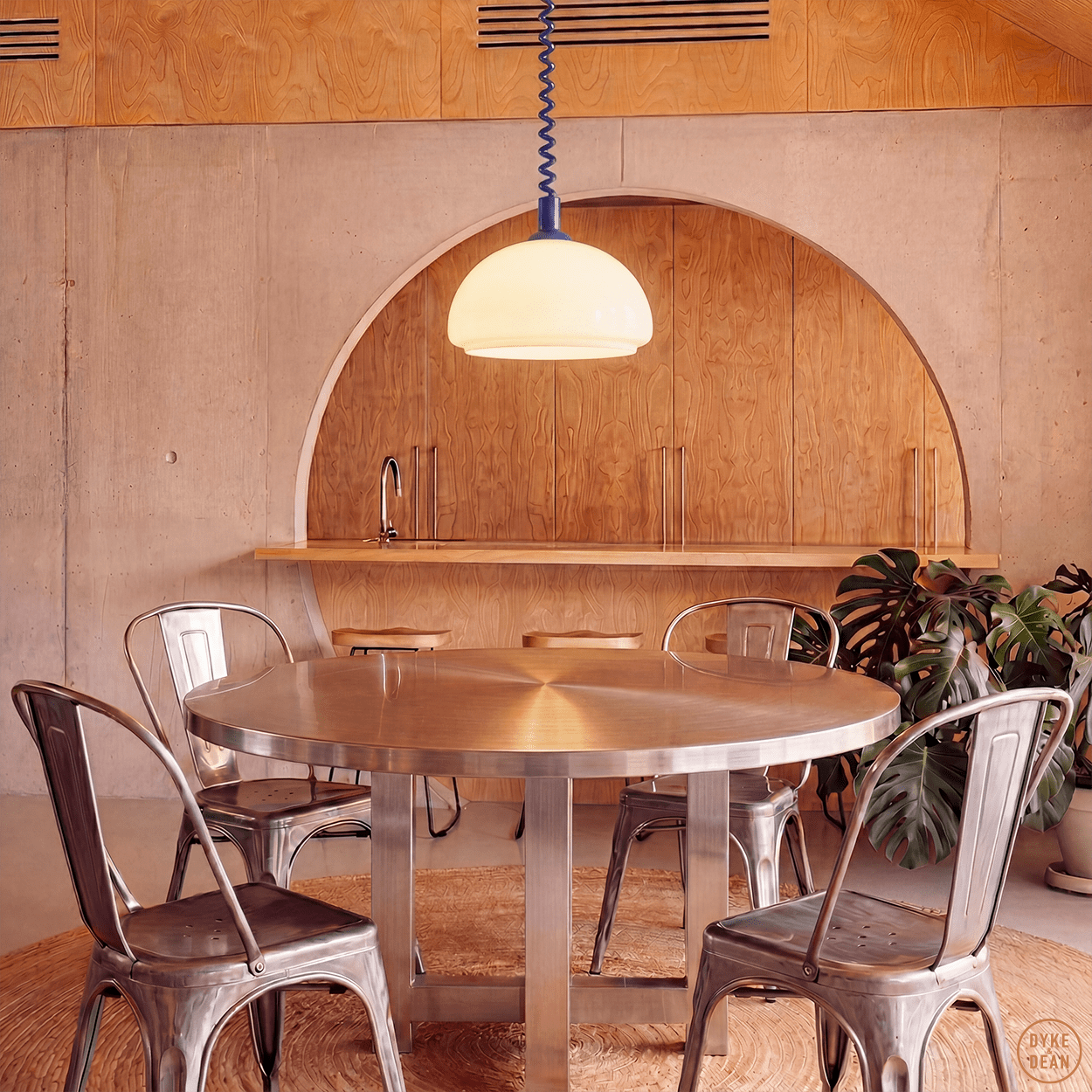 DOME OPALINE RETRACTABLE CORD LIGHT MEDIUM - DYKE & DEAN