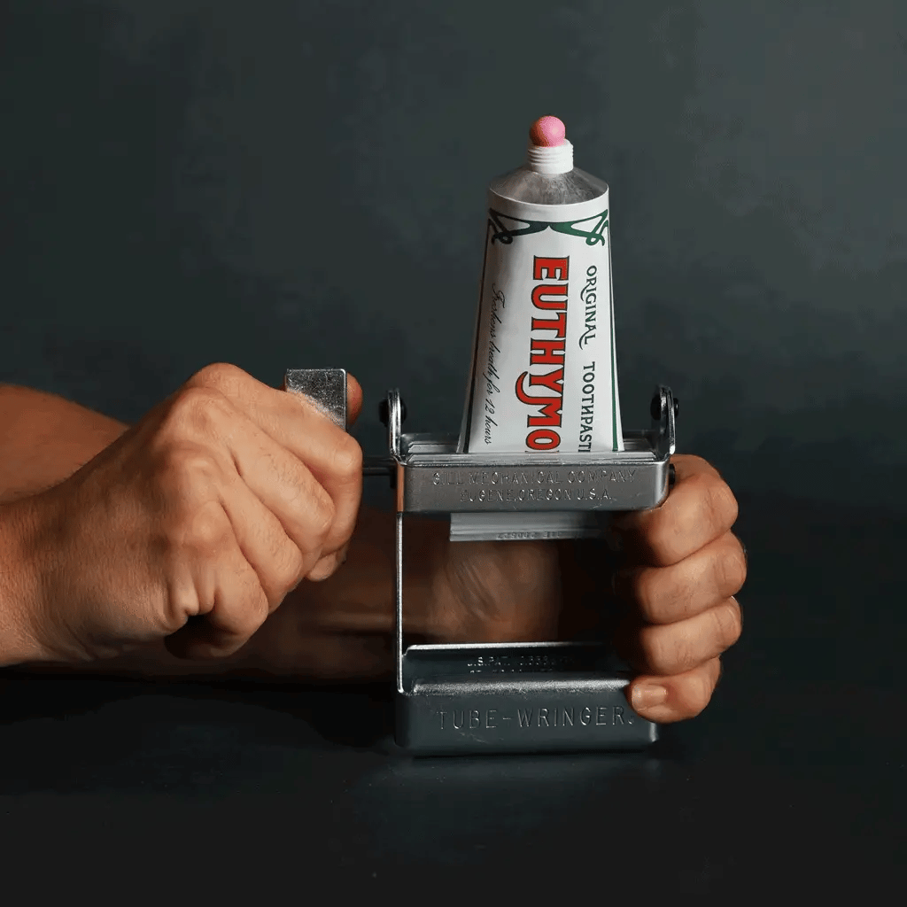 DÅSEÅBNER MED TRÆHÅNDTAG