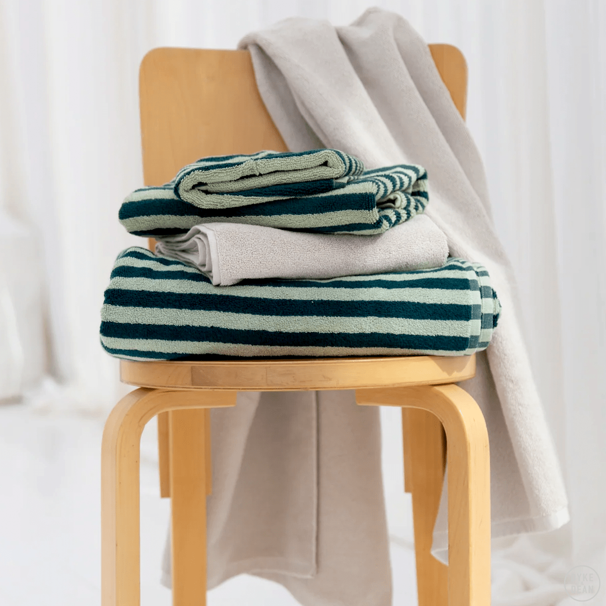 NARAM BATH TOWELS SEA FOAM & DEEP TEAL - DYKE & DEAN