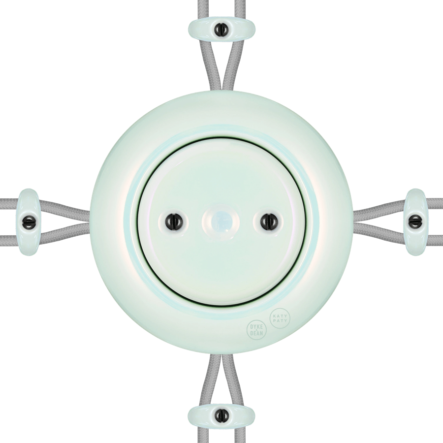 PORCELAIN KATY PATY COLONA ROUND SURFACE MOUNTED JUNCTION BOX CONCHA - DYKE & DEAN