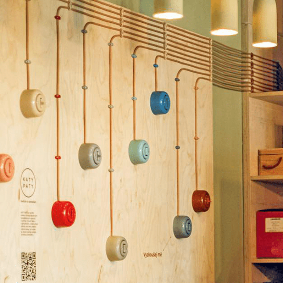 PORCELAIN KATY PATY COLONA ROUND SURFACE MOUNTED UK SOCKET BROWN - DYKE & DEAN