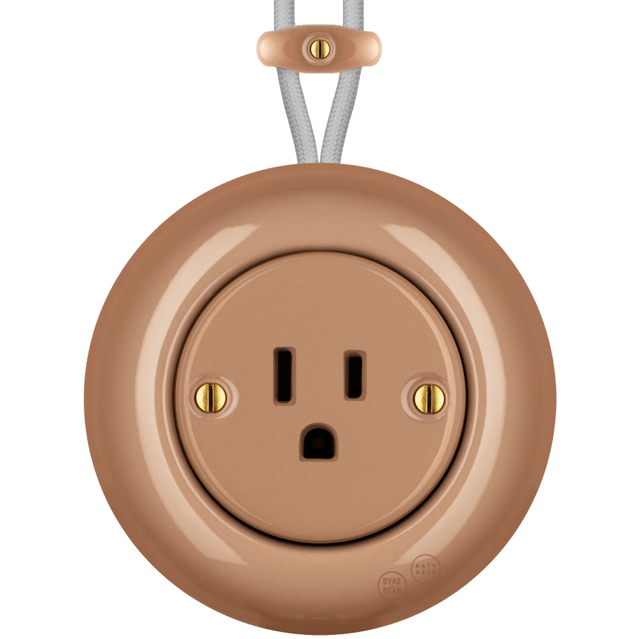 PORCELAIN KATY PATY COLONA ROUND SURFACE MOUNTED USA 15AMP SOCKET DERMA - DYKE & DEAN