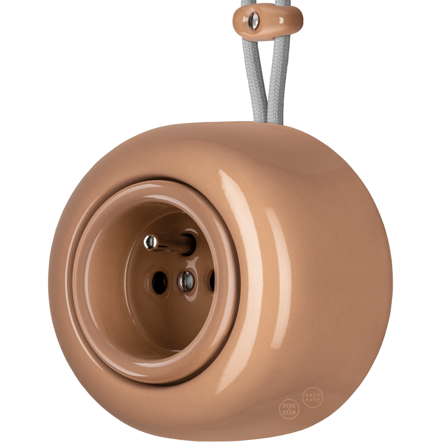 PORCELAIN ROUND SURFACE MOUNTED EURO SOCKET DERMA - DYKE & DEAN