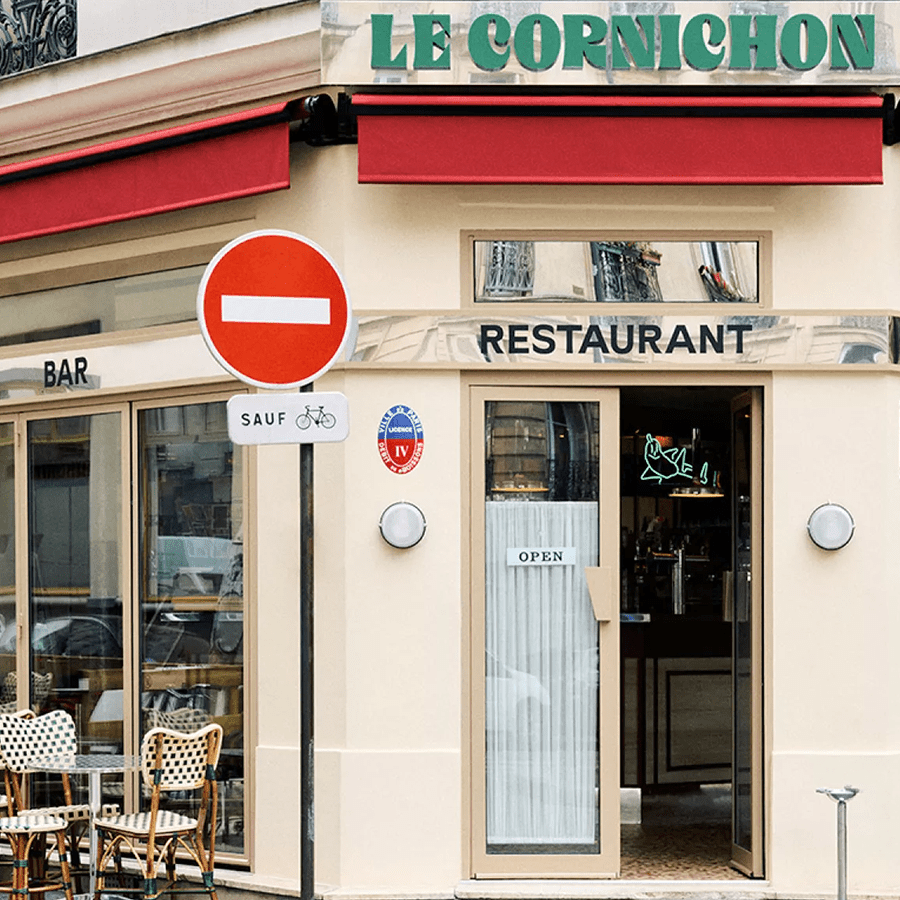 ROUND BULKHEAD BLACK DUROPLAST CLEAR GLASS - DYKE & DEAN