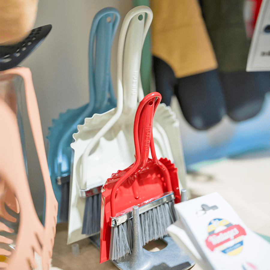 SMILEY METAL DUST PAN SET BLUE LARGE - DYKE & DEAN