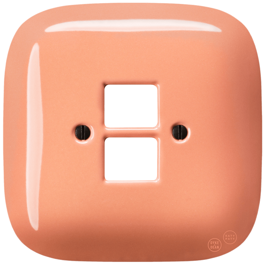 SQUARE PORCELAIN WALL SOCKET SALMON PC/USB - DYKE & DEAN
