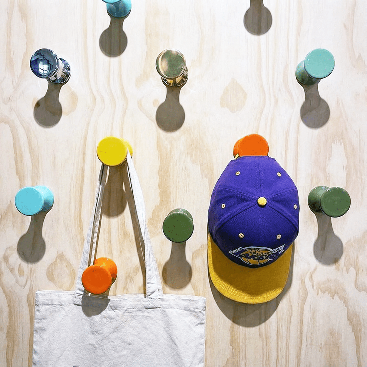 TAM TAM WALL HOOK PINK - DYKE & DEAN