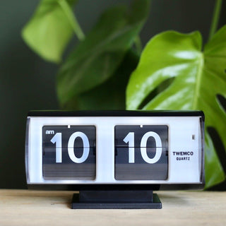 TWEMCO SMALL FLIP CLOCK QT-30T BLACK & WHITE - DYKE & DEAN