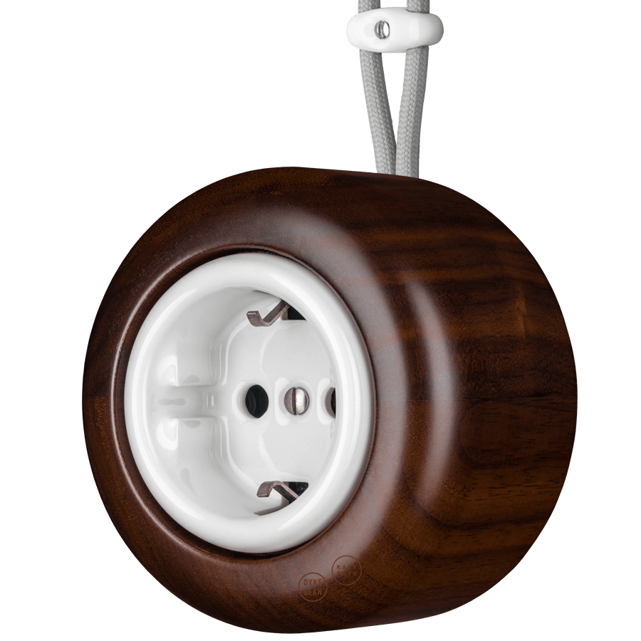 WOODEN PORCELAIN SURFACE MOUNTED NUCLEUS SOCKET SCHUKO - DYKE & DEAN