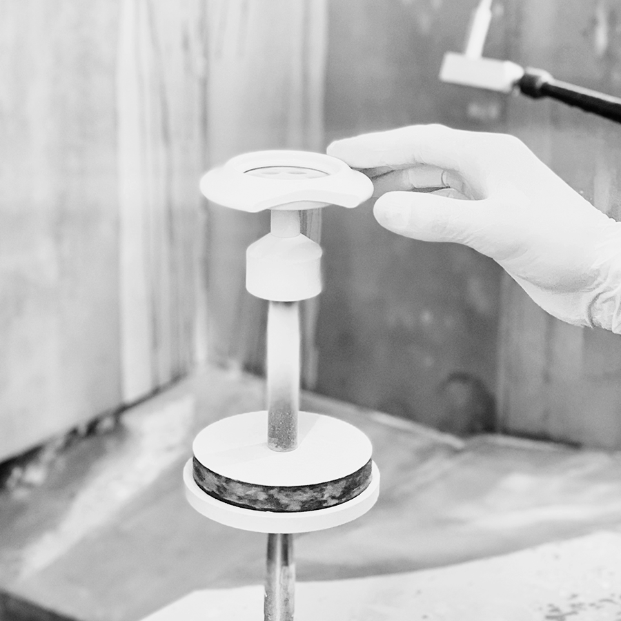 PORCELAIN WALL CABLE GLAND SOCKET GREEN - DYKE & DEAN