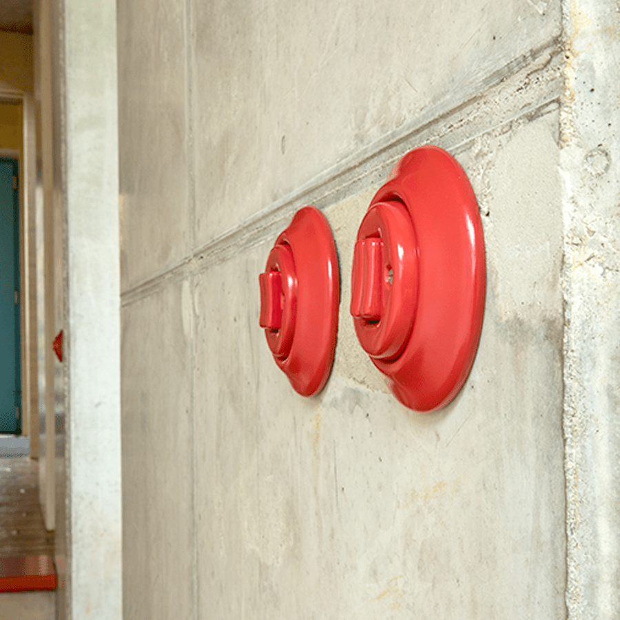 PORCELAIN WALL SOCKET BURGUNDY UK - DYKE & DEAN